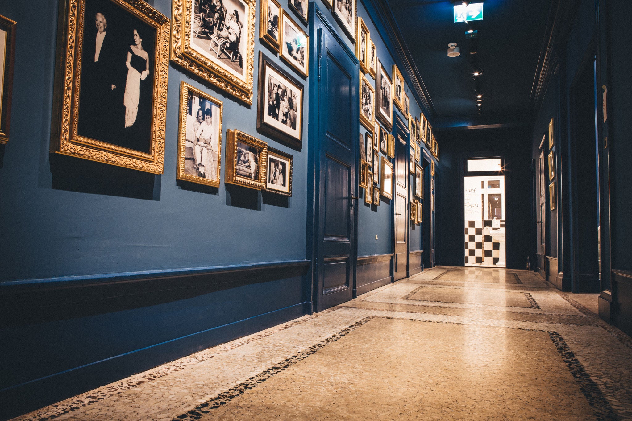 Le couloir du Manoir